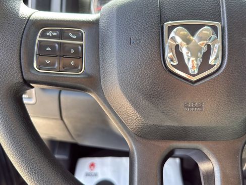 Used 2016 RAM 1500 Express RWD image 13