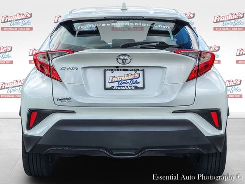 Used 2021 Toyota C-HR XLE image 5