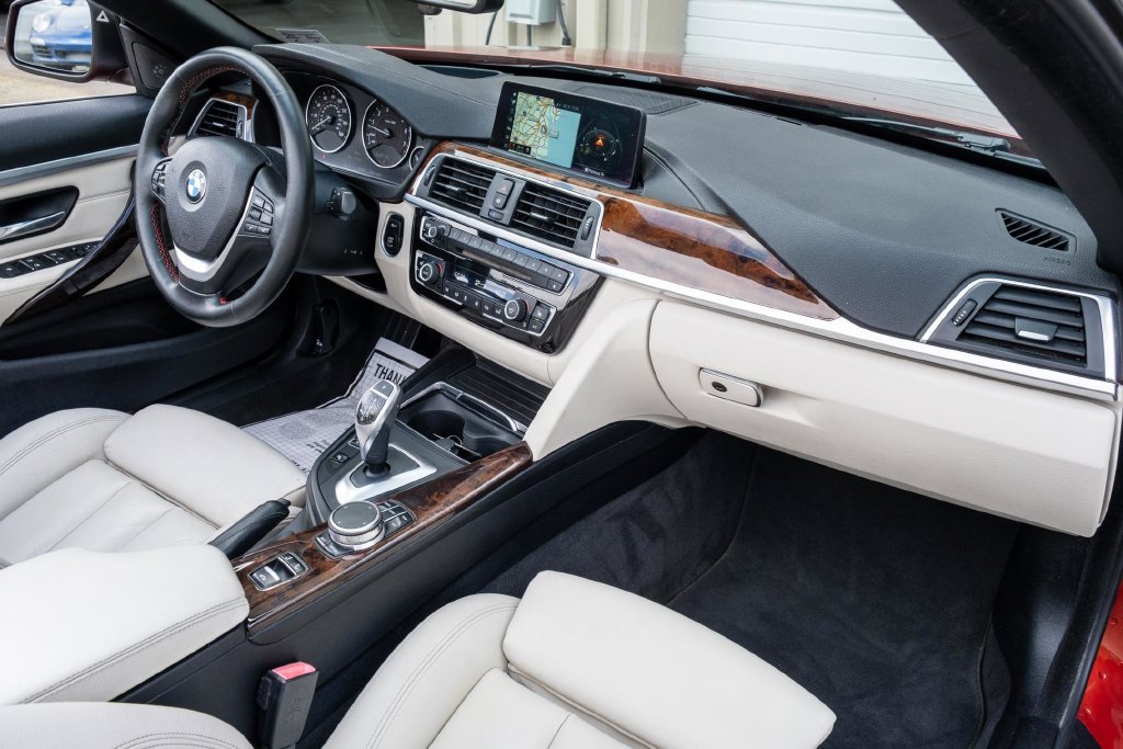 Used 2019 BMW 430i xDrive Convertible w/ Convenience Package AWD/4WD image 29