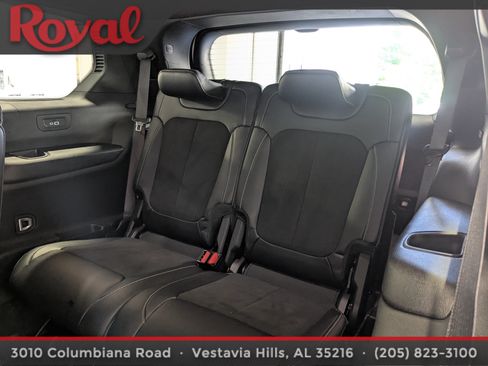 Used 2024 Jeep Grand Cherokee L Altitude RWD image 17