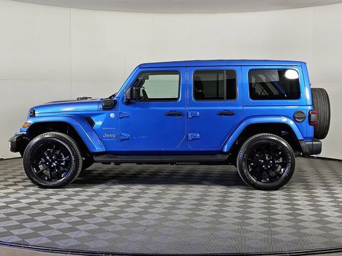 Used 2023 Jeep Wrangler Unlimited Sahara w/ Cold Weather Group image 3