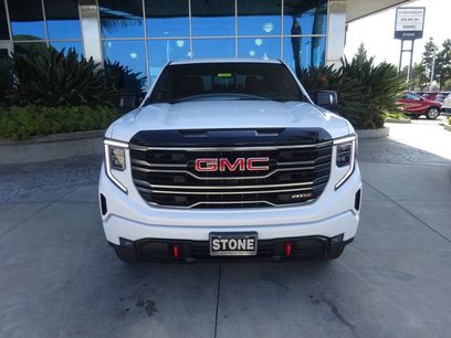 New 2026 GMC Sierra 1500 AT4 w/ AT4 Premium Package
