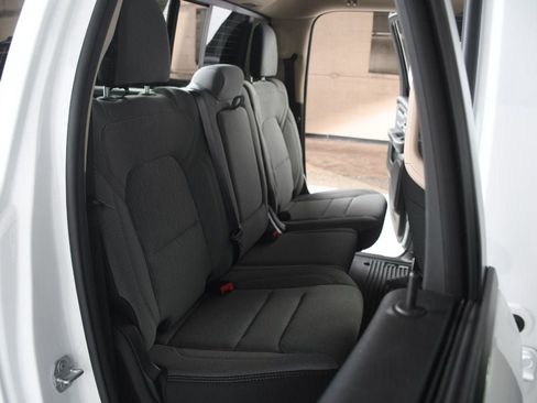 Used 2020 RAM 1500 Big Horn AWD/4WD image 37