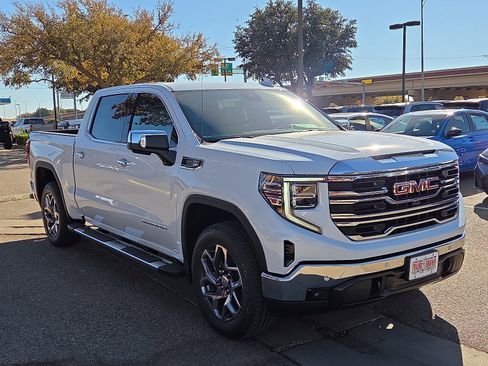 New 2026 GMC Sierra 1500 SLT image 5