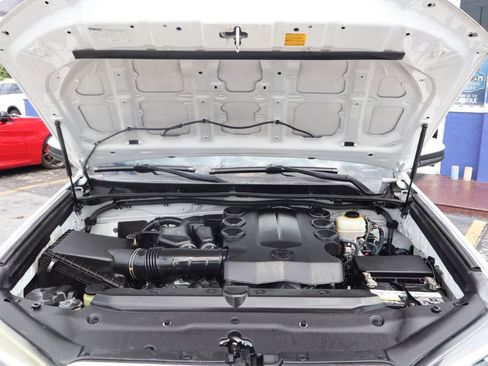 Used 2014 Toyota 4Runner SR5 RWD image 33
