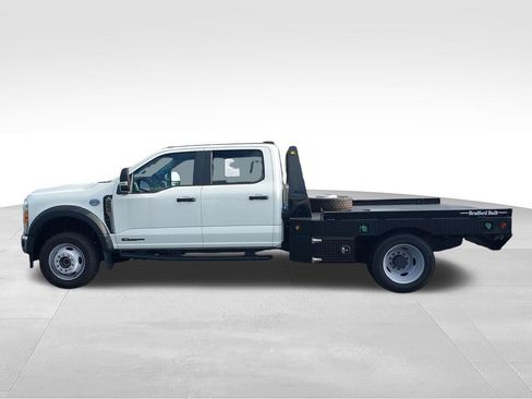 Used 2025 Ford F550 4x4 Crew Cab Super Duty image 2