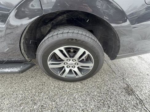 Used 2024 Ford Expedition Limited image 32