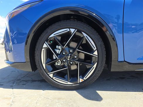 New 2025 Kia K4 GT-Line w/ GT-Line Sunroof Package image 36