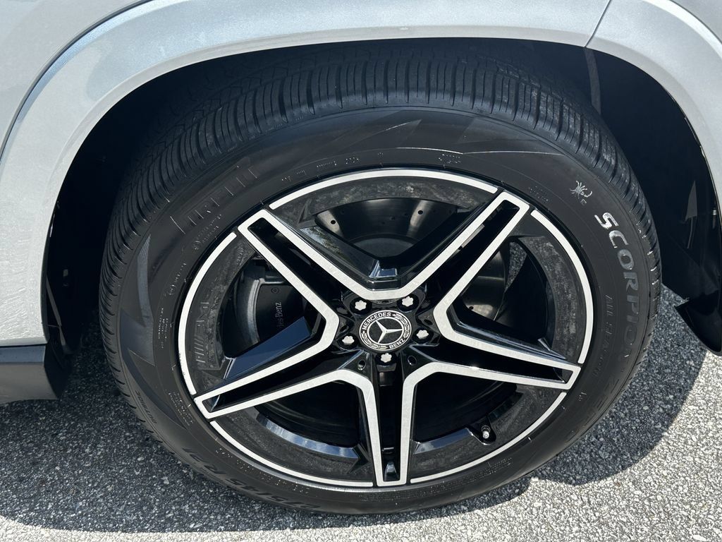 Certified 2026 Mercedes-Benz GLS 450 4MATIC image 14