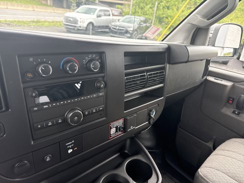 New 2026 GMC Savana 2500 Extended RWD image 20