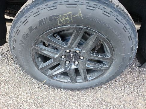 New 2025 Chevrolet Silverado 1500 RST w/ Dark Appearance Package image 10