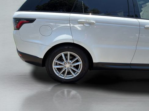 Used 2018 Land Rover Range Rover Sport SE AWD/4WD image 15