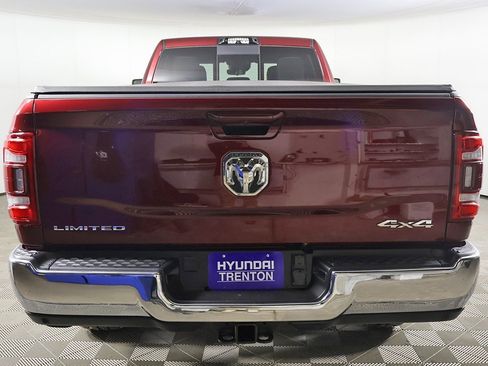 Used 2024 RAM 3500 Limited image 15