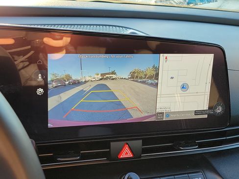 Certified 2025 Hyundai Elantra SEL image 12