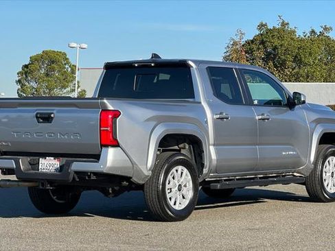 Certified 2025 Toyota Tacoma SR5 image 2