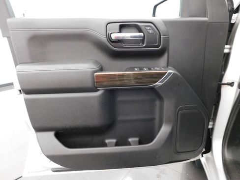 Used 2022 Chevrolet Silverado 1500 LT image 16