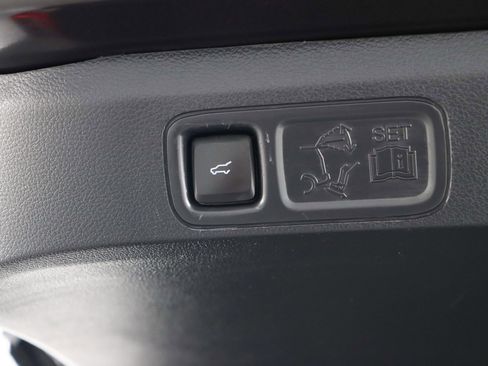 Used 2023 Ford Expedition Max Limited image 35