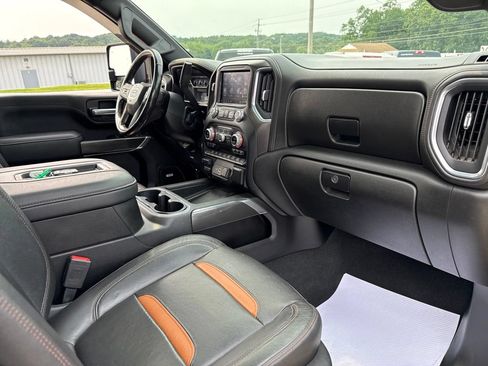 Used 2021 GMC Sierra 2500 AT4 w/ AT4 Preferred Package AWD/4WD image 48