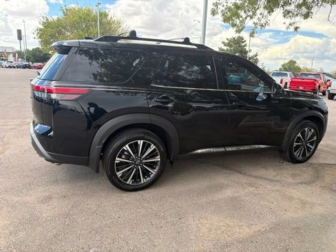 Used 2026 Nissan Pathfinder Platinum AWD/4WD image 15