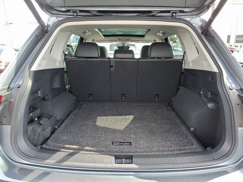 Certified 2022 Volkswagen Tiguan SE w/ Panoramic Sunroof Package image 29