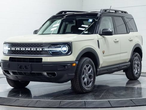 Used 2024 Ford Bronco Sport Badlands w/ Premium Package AWD/4WD image 6