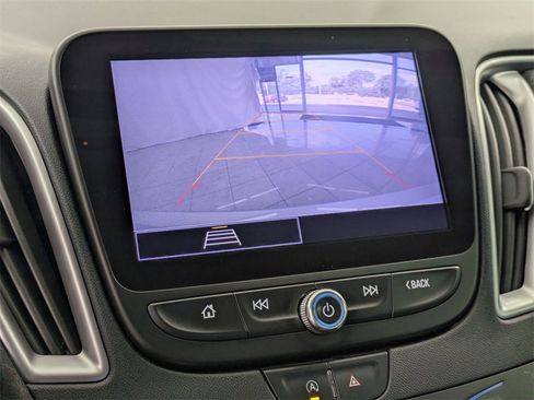 Used 2021 Chevrolet Malibu RS image 22