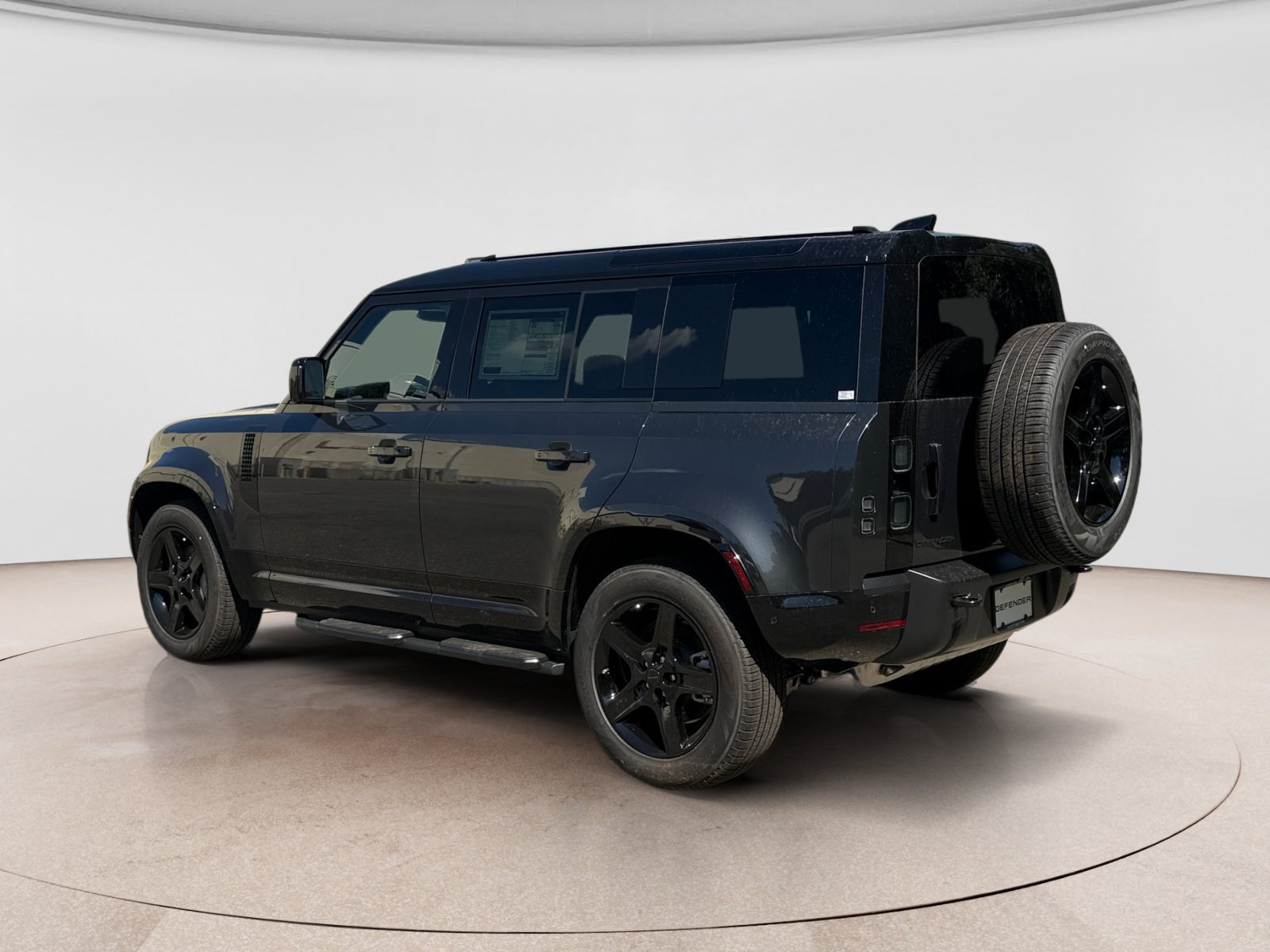 New 2026 Land Rover Defender 110 X-Dynamic SE AWD/4WD image 3
