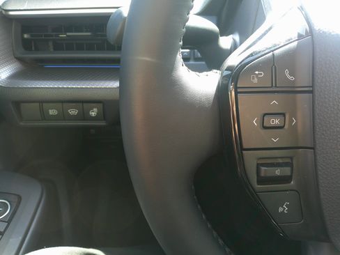 Used 2026 Toyota Prius XLE image 20