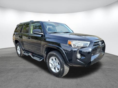 Used 2024 Toyota 4Runner SR5 image 22