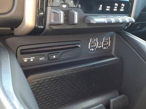 Used 2019 RAM 1500 Laramie image 16