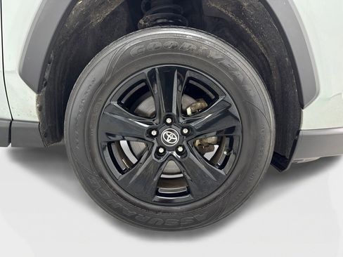 Used 2021 Toyota RAV4 XLE AWD/4WD image 47