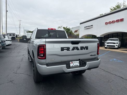 New 2026 RAM 2500 Tradesman AWD/4WD image 9