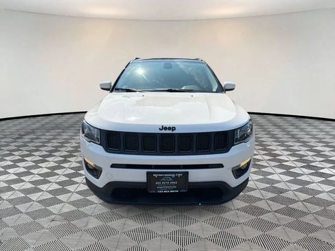 Used 2019 Jeep Compass Latitude AWD/4WD image 2