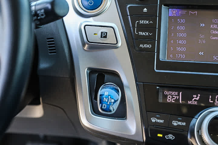 Used 2013 Toyota Prius V Five FWD image 20