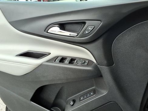 Used 2020 Chevrolet Equinox Premier FWD image 37