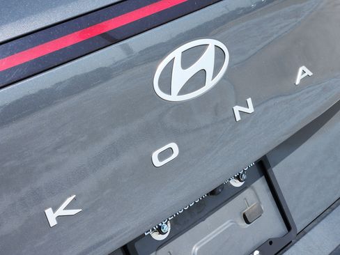 Used 2024 Hyundai Kona SEL FWD image 12