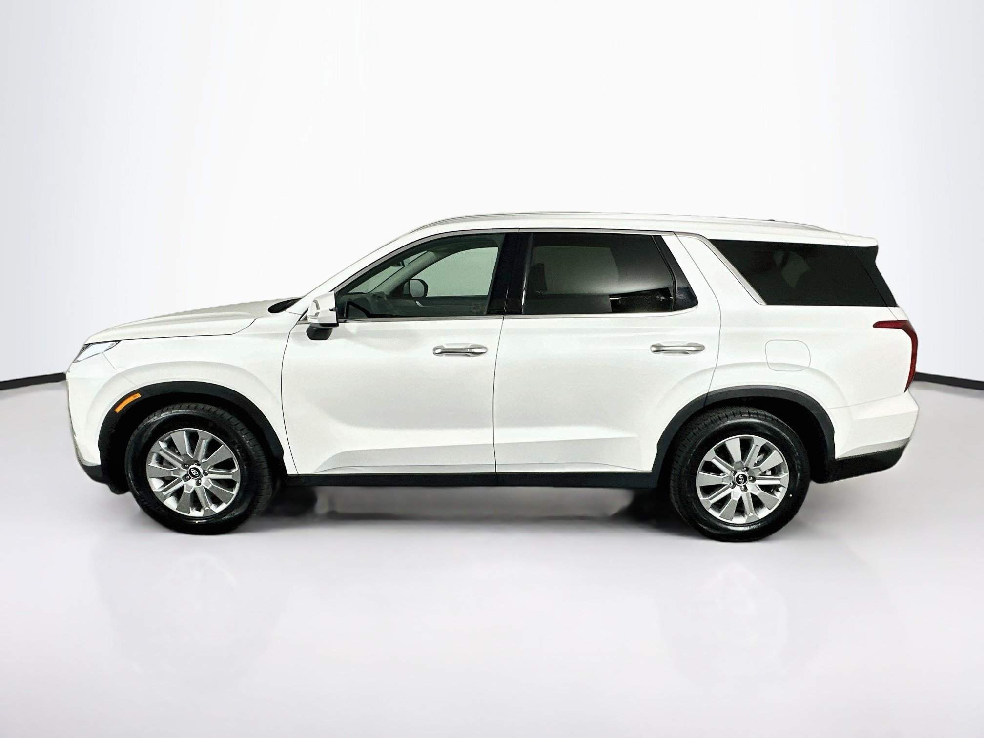 Used 2025 Hyundai Palisade SEL FWD image 4