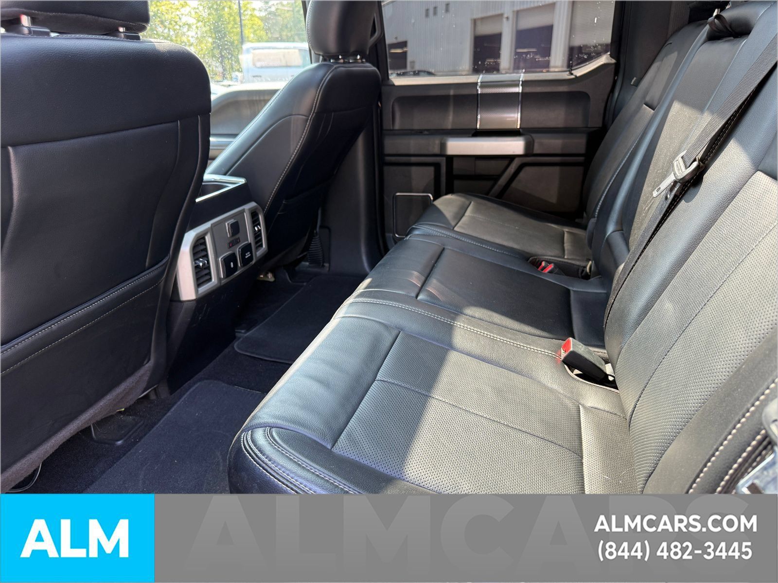 Used 2019 Ford F150 Lariat w/ Equipment Group 502A Luxury AWD/4WD image 12