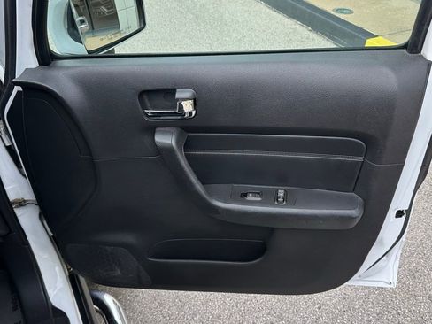 Used 2006 HUMMER H3 image 29