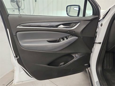 Used 2024 Buick Enclave Premium image 34