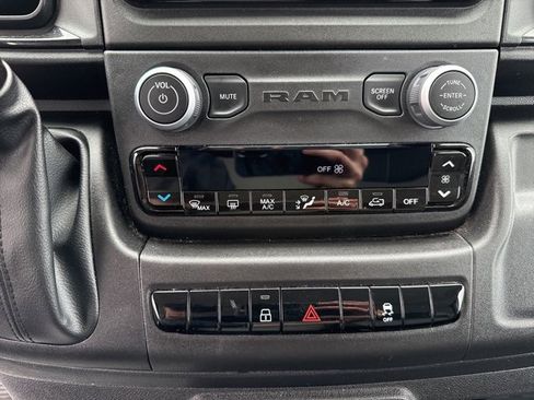 Used 2025 RAM ProMaster 3500 w/ Convenience Group image 15