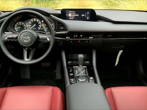 Used 2025 MAZDA MAZDA3 Carbon image 15