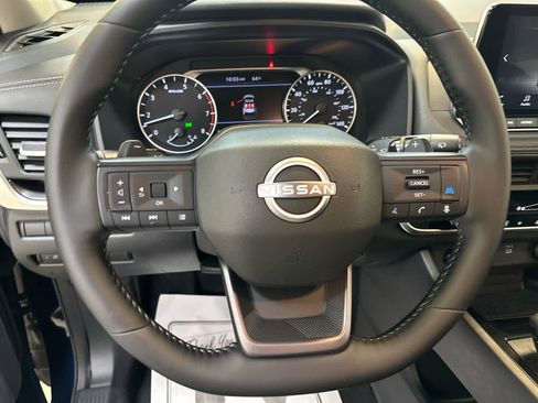 Certified 2025 Nissan Rogue SV image 12