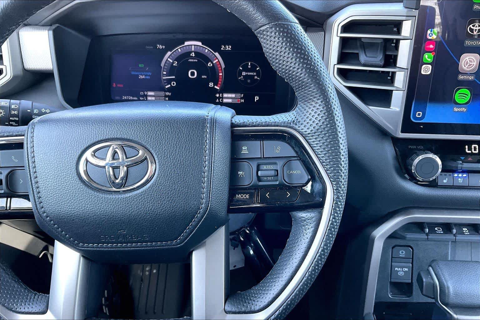 Used 2024 Toyota Tundra Limited AWD/4WD image 23