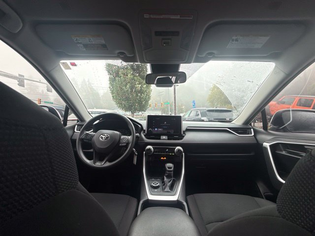 Used 2025 Toyota RAV4 LE AWD/4WD image 11