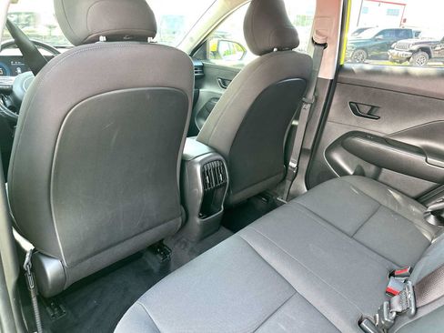 Used 2025 Hyundai Kona SEL AWD/4WD image 24