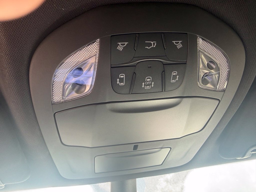 New 2027 Chrysler Pacifica Select w/ Family Tech Group FWD image 12