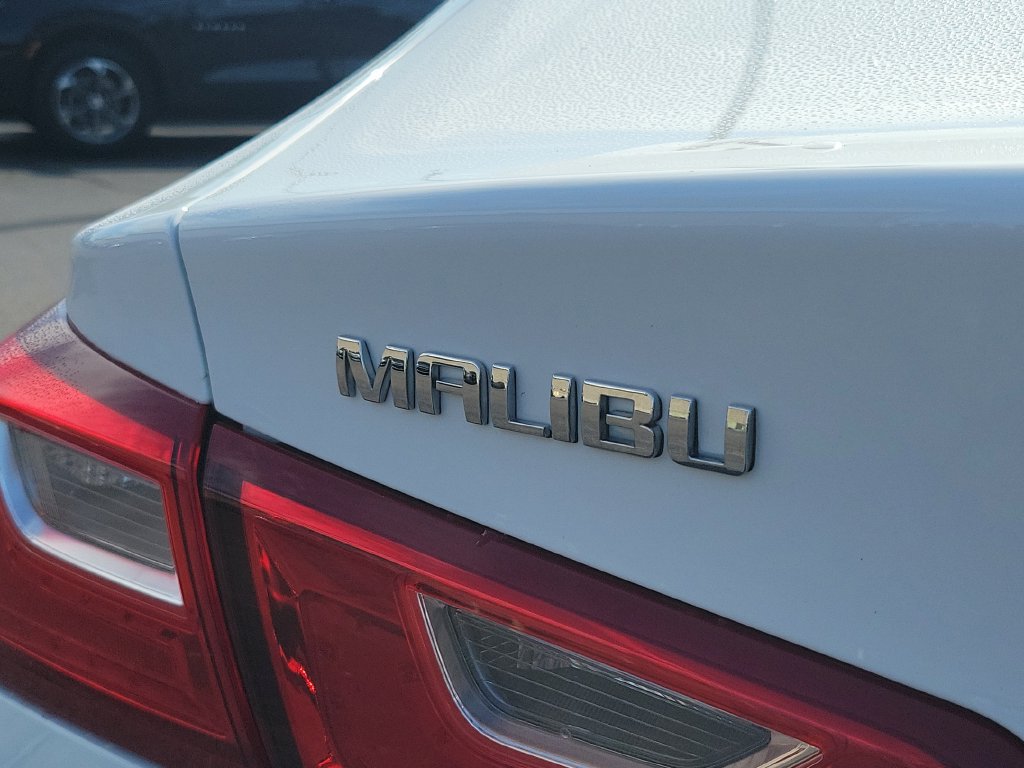 Used 2025 Chevrolet Malibu LT FWD image 9