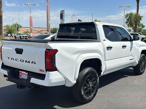 Used 2026 Toyota Tacoma SR5 RWD image 9
