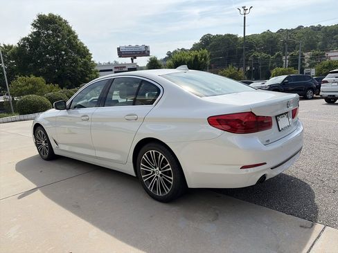 Used 2020 BMW 530i w/ Convenience Package RWD image 6